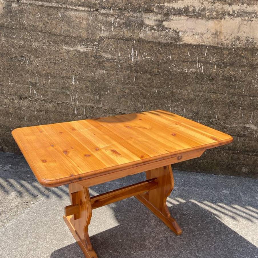 Tavolo in legno ( 130 x 80) allung a 170 cm € 60,00