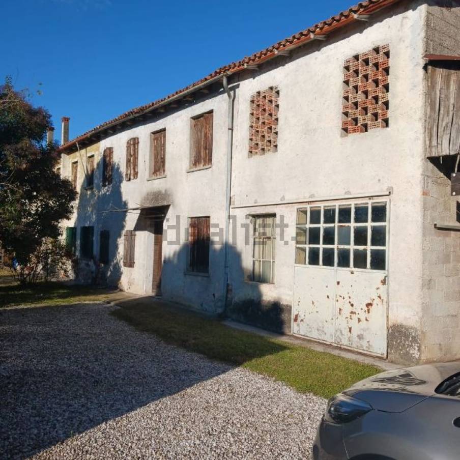 Casale/cascina a Trevignano - 85.000€
