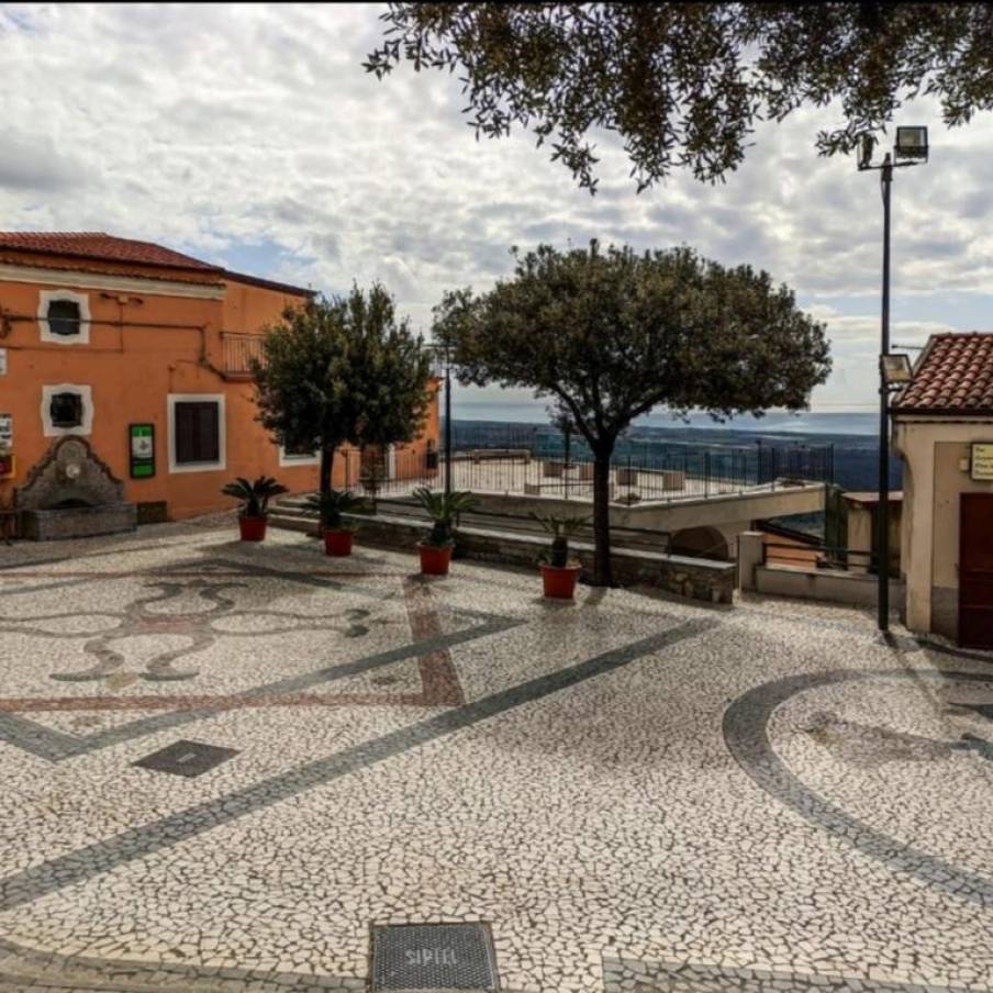 PIAZZA ITALIA