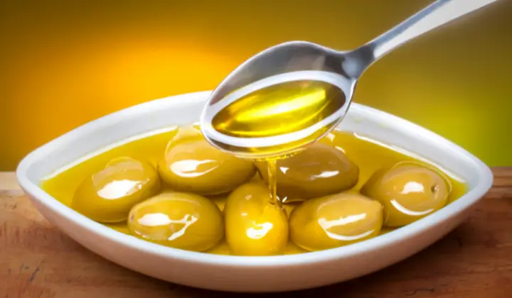Olive, carciofi, pomodori secchi sott'olio DOP